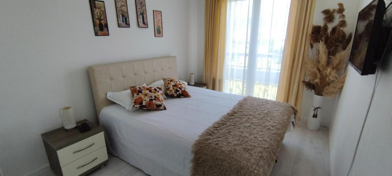 Royal Apartment Bar Luaran gambar